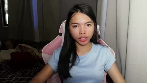 sugar_holly96 online show from 05-10-26, 05:12