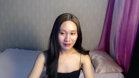 Snapshot of sugar_plum143 chatting on 07-20-26, 10:29 CRISSA online show from 07-20-26, 10:29
