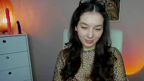 Megan online show from 12-17-25, 07:47