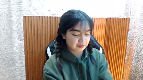 Snapshot of sugarcaramel chatting on 02-12-25, 04:33 Sugar online show from 02-12-25, 04:33