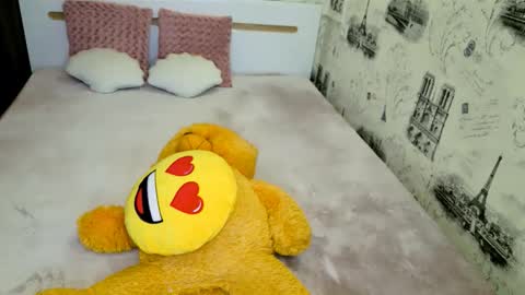 Snapshot of sugarkissx chatting on 11-01-25, 04:31 sugarkissx online show from 11-01-25, 04:31