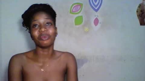 Snapshot of sugarmeltsxx chatting on 10-21-25, 05:02 Bella online show from 10-21-25, 05:02