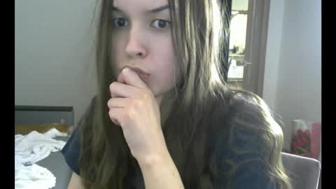 Snapshot of sugarrbell chatting on 10-04-25, 02:48 Bell online show from 10-04-25, 02:48