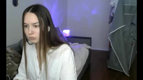 Snapshot of sugarrbell chatting on 10-06-25, 09:40 Bell online show from 10-06-25, 09:40