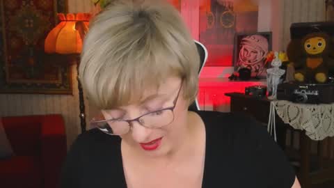 Vivien online show from 12-11-24, 06:31