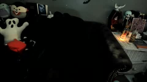 Sugary online show from 11-16-25, 04:56