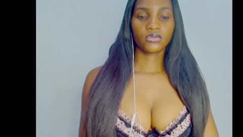 Ivy online show from 11-22-25, 07:02