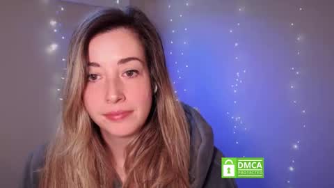 Mia online show from 11-26-25, 02:51