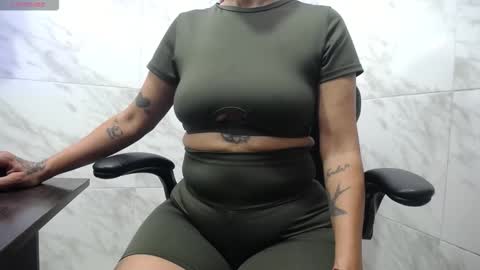 Snapshot of suhana_mature chatting on 03-06-26, 12:56 suhana online show from 03-06-26, 12:56