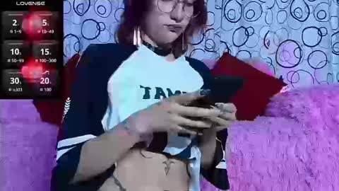    online show from 09-23-25, 01:08