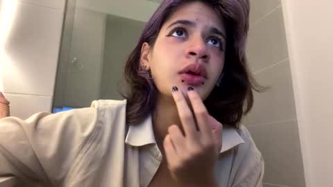 Snapshot of sukulaurens chatting on 10-05-25, 03:10 Suku Ren online show from 10-05-25, 03:10