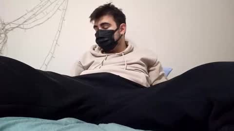 Snapshot of sullyniko chatting on 10-15-25, 07:36 Niko online show from 10-15-25, 07:36