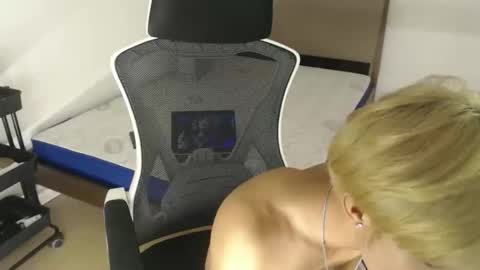 sultry_charls online show from 09-29-25, 01:05