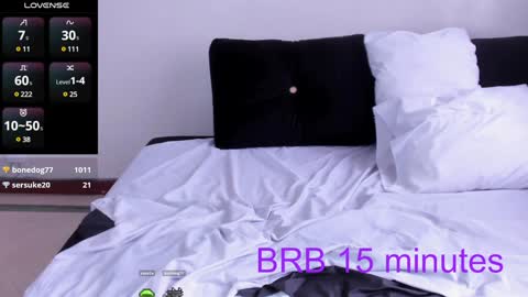 Snapshot of sumeragi_cat chatting on 02-01-25, 06:51 Nicolle online show from 02-01-25, 06:51