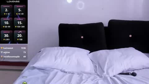 Snapshot of sumeragi_cat chatting on 02-09-25, 06:16 Nicolle online show from 02-09-25, 06:16