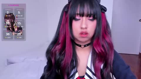 Snapshot of sumeragi_cat chatting on 01-16-26, 04:33 Nicolle online show from 01-16-26, 04:33