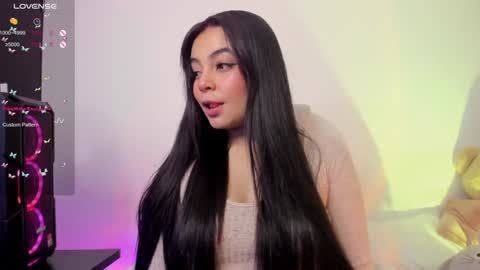 Snapshot of sumersunsett chatting on 12-27-24, 12:07 sumersunsett online show from 12-27-24, 12:07