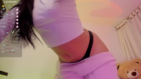 Snapshot of sumersunsett chatting on 01-17-25, 01:47 sumersunsett online show from 01-17-25, 01:47