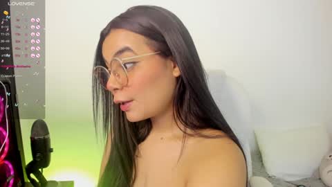 Snapshot of sumersunsett chatting on 01-26-25, 02:45 sumersunsett online show from 01-26-25, 02:45