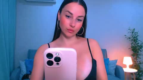 Christina online show from 04-09-26, 07:08