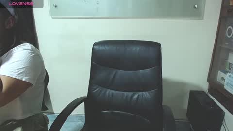 Snapshot of summer_girls01 chatting on 01-13-25, 12:41 summer_girls01 online show from 01-13-25, 12:41