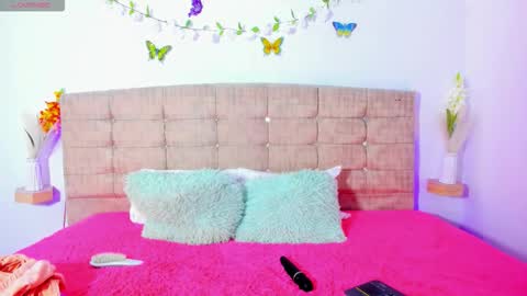 summer_girls01 online show from 03-05-26, 11:34