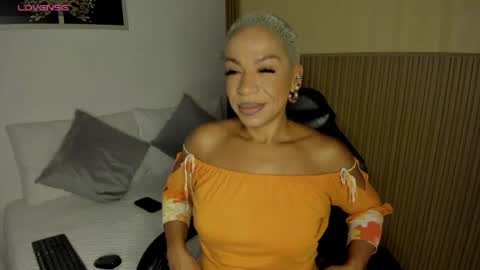 Summer online show from 04-25-26, 11:35