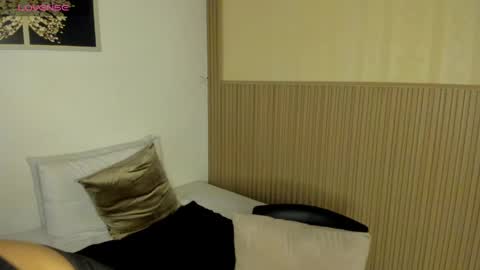 Snapshot of summer_night_ chatting on 05-31-26, 06:09 Summer online show from 05-31-26, 06:09