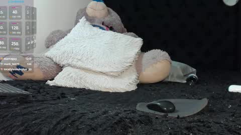 Andres-tattoos  Derek Hairy online show from 02-21-25, 06:40