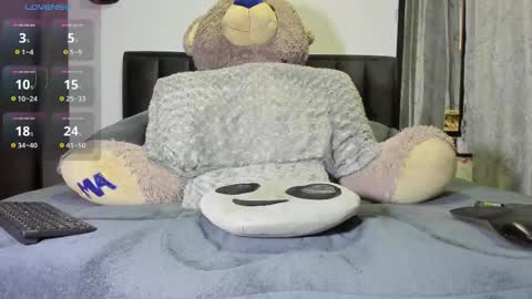 Andres-tattoos  Derek Hairy online show from 09-24-25, 10:46