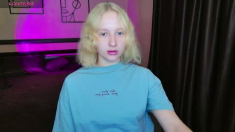 Snapshot of summerjem chatting on 11-14-25, 05:17 summerjem online show from 11-14-25, 05:17