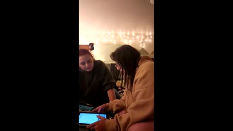 Snapshot of sun_flower_seeds chatting on 12-05-25, 04:54 sun_flower_seeds online show from 12-05-25, 04:54