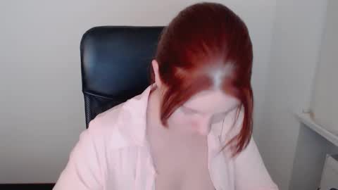 Snapshot of sun_lovely chatting on 09-15-25, 07:25 Alexi online show from 09-15-25, 07:25