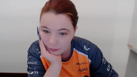 Snapshot of sun_lovely chatting on 09-30-25, 02:55 Alexi online show from 09-30-25, 02:55