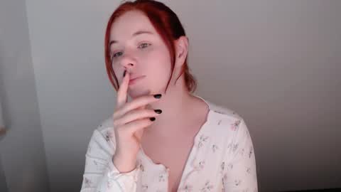 Snapshot of sun_lovely chatting on 10-09-25, 01:14 Alexi online show from 10-09-25, 01:14