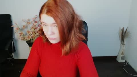 Snapshot of sun_lovely chatting on 11-28-25, 03:25 Alexi online show from 11-28-25, 03:25