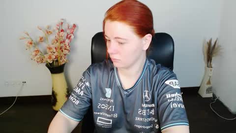 Snapshot of sun_lovely chatting on 11-30-25, 03:21 Alexi online show from 11-30-25, 03:21