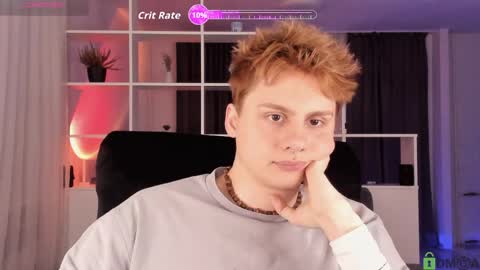 Snapshot of sunburn_boy chatting on 05-27-26, 05:32 Emilio online show from 05-27-26, 05:32