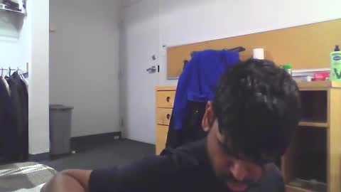 Snapshot of sundoog chatting on 11-16-25, 10:37 Sundoog online show from 11-16-25, 10:37