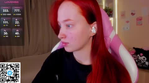 Snapshot of sunflare_ chatting on 02-15-26, 05:20 sunflare_ online show from 02-15-26, 05:20