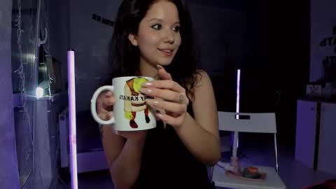 Snapshot of sunlovedamily chatting on 01-02-25, 10:33 Amy online show from 01-02-25, 10:33