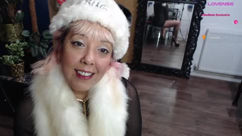 Snapshot of sunni_hottie chatting on 12-08-24, 04:25 Sunni Knight online show from 12-08-24, 04:25