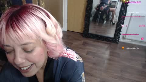 Snapshot of sunni_hottie chatting on 01-06-25, 02:48 Sunni Knight online show from 01-06-25, 02:48