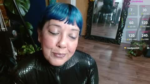 Sunni Knight online show from 05-07-26, 12:16