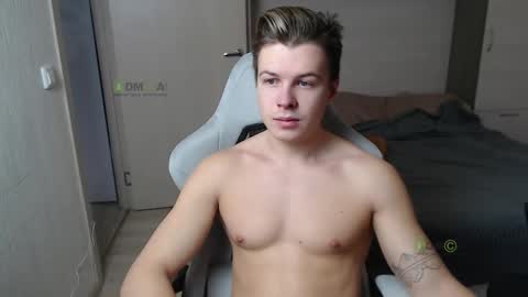 Alice and Sergey online show from 03-10-25, 06:27