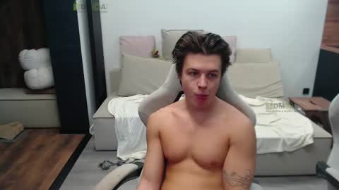 Alice and Sergey online show from 11-25-25, 07:41