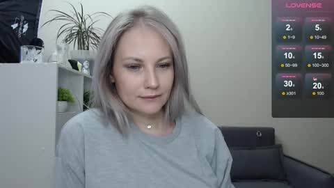 Naomi online show from 12-18-24, 05:37