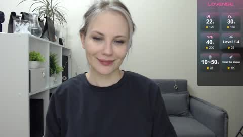 Naomi online show from 12-23-24, 07:28