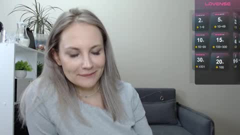 Naomi online show from 12-26-24, 12:59