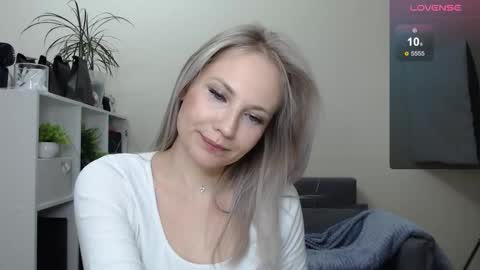 Naomi online show from 12-30-24, 08:58